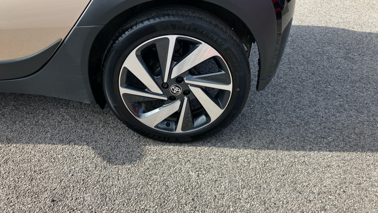 Toyota Aygo X 1.0 VVT-i Edge 5dr Petrol Hatchback